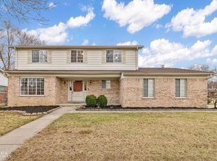 40110 Pallazo Dr, Clinton Township, MI 48038
