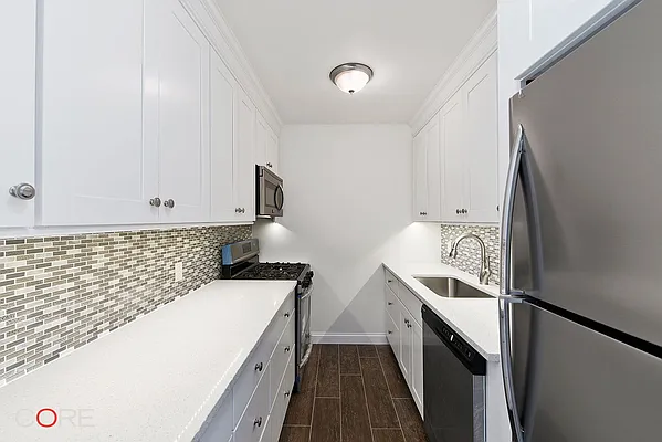 Rented by CORE | media 3