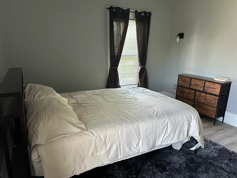 1/2 Laurel Ave — Photo 19