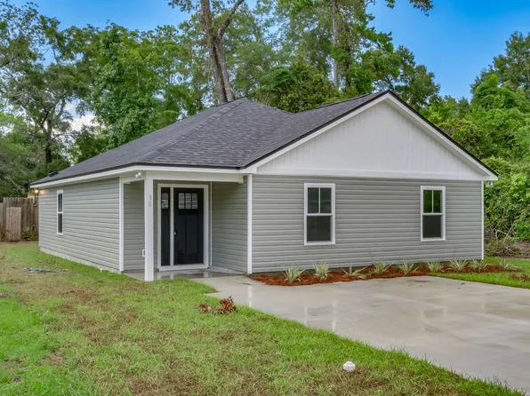 30 Pueblo Trl, Crawfordville, FL 32327