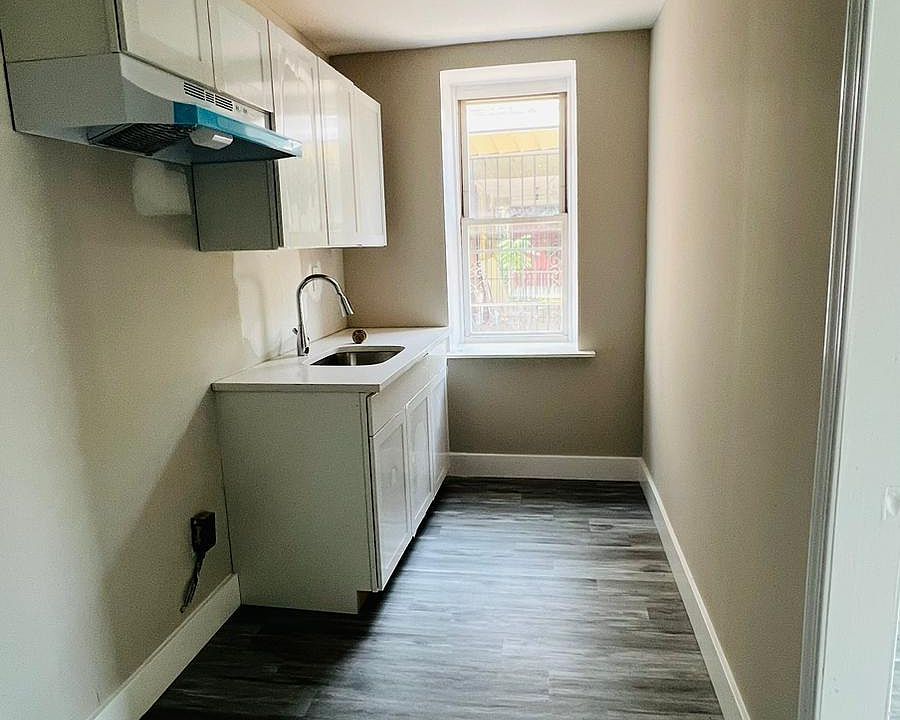 1st image of 2040 Chelten Ave