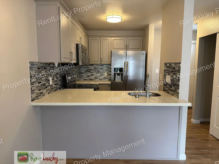 3315 Claremont Ave S — Photo 6