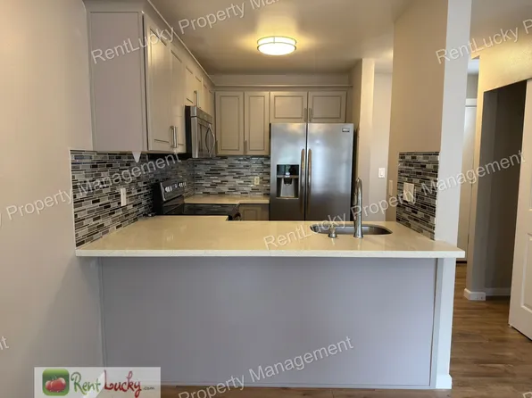 Jta Llc-Seattle 3 Plex, 3315 Claremont Ave S APT 3, Seattle, WA 98144