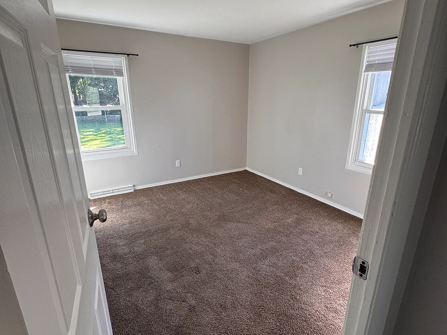3 bed, 925 sqft, $1,250 — Photo 4
