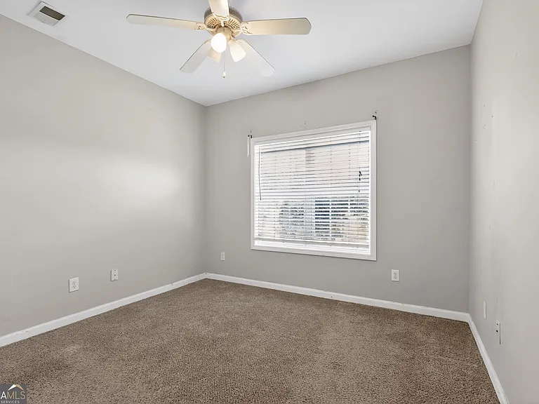 1136 Mason Lee Ave — Photo 13