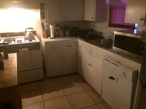 4th image of 4909 Lynnwood St