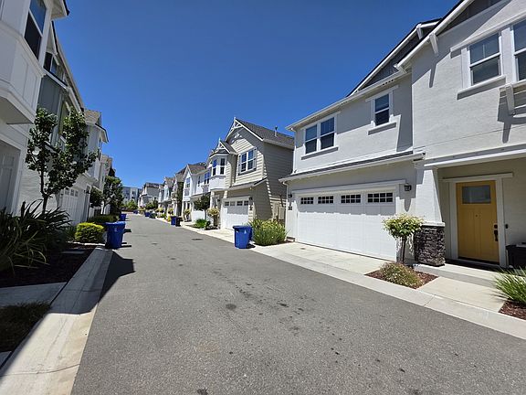 2nd image of 8403 Peninsula Way