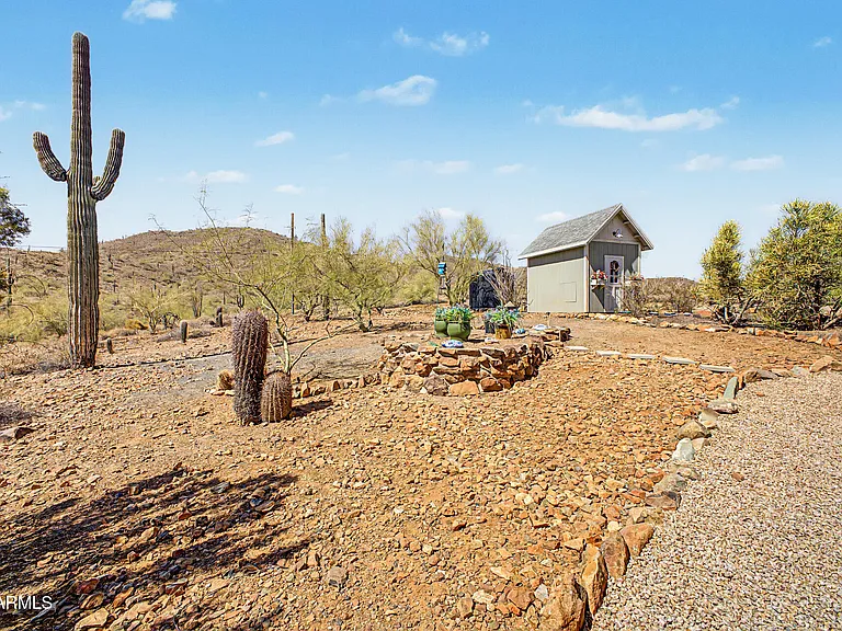 1935 E Tanya Rd — Photo 38