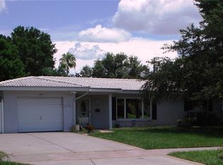 1721 Magnolia Rd, Belleair, FL 33756