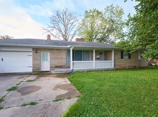 913 Fry Rd, Greenwood, IN 46142