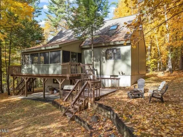 105 Pine Ln, Adirondack, NY 12808