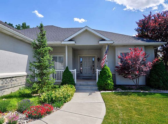 3rd image of 1201 W Trimble Ln