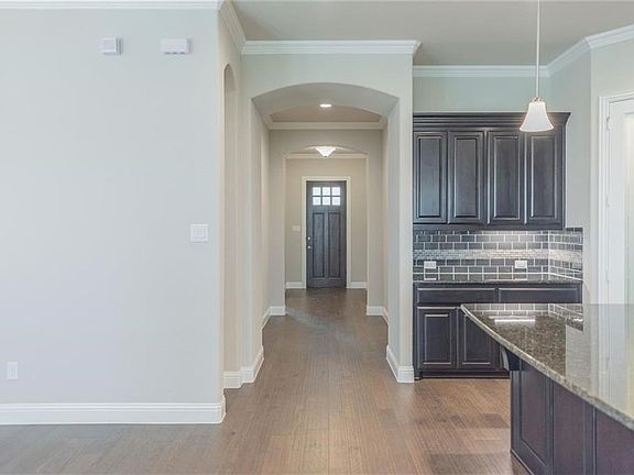 5th image of 5920 Layena Dr