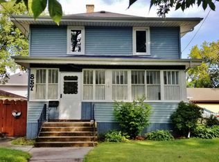 857 N 6th St, Manitowoc, WI 54220