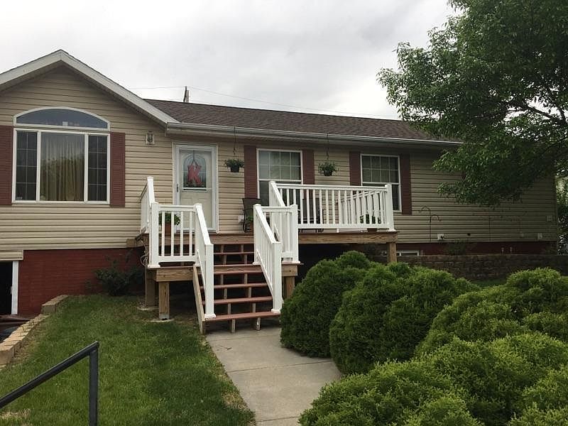 1st image of 303 Clair Ln