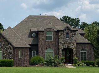 2183 Riverfront Ln, Fayetteville, AR 72703