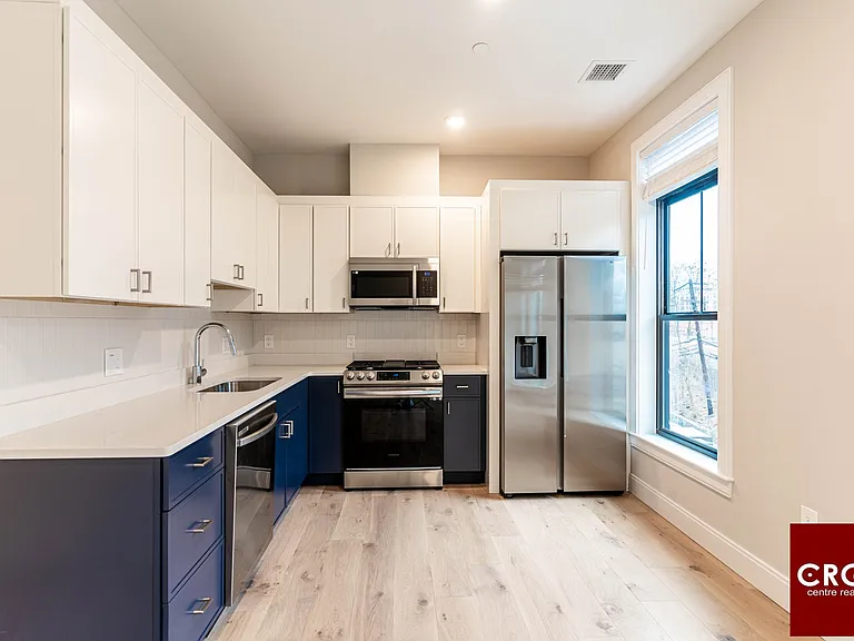 156 Everett St #301A — Photo 1
