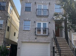 271 Grant Ave #2, Jersey City, NJ 07305