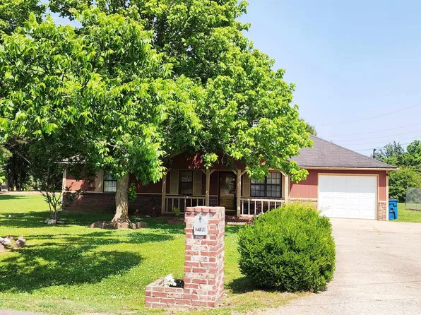 1798 Wooten St, Covington, TN 38019