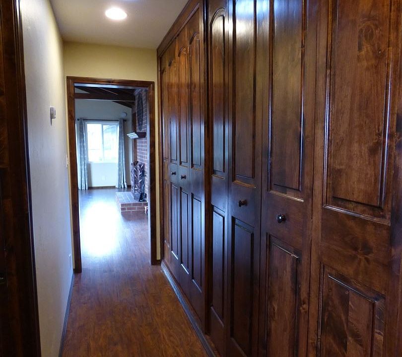 1st image of 8405 Hillcrest Ave