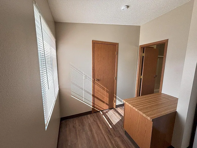 Heritage Apartments — Photo 18