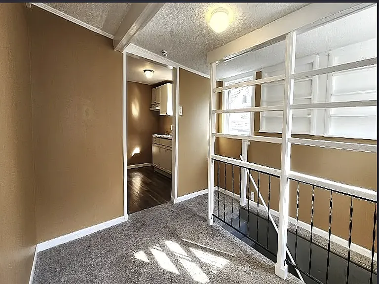 3213 Airway Ave — Photo 9