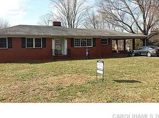 5121 NE Tewkesbury Rd, Charlotte, NC 28269