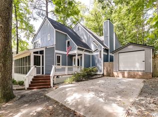 1612 Colehollow Dr, Midlothian, VA 23113