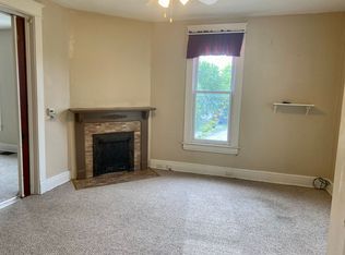 622 E 6th St APT A, Alton, IL 62002