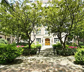 Sold by Anna Pinto Realty