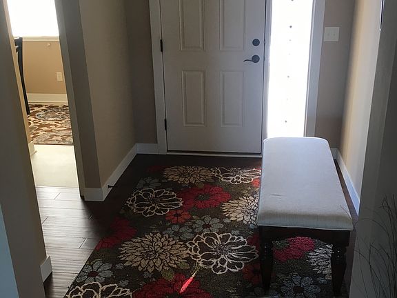 3rd image of 11175 Club West Cir NE