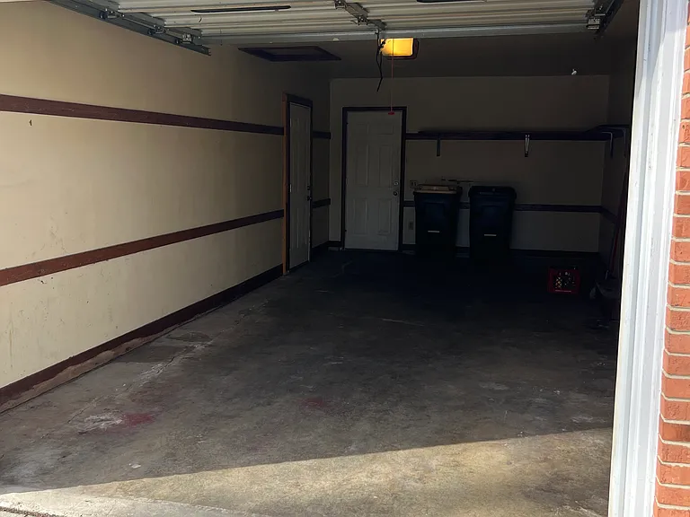 402 W Washington St #B — Photo 20