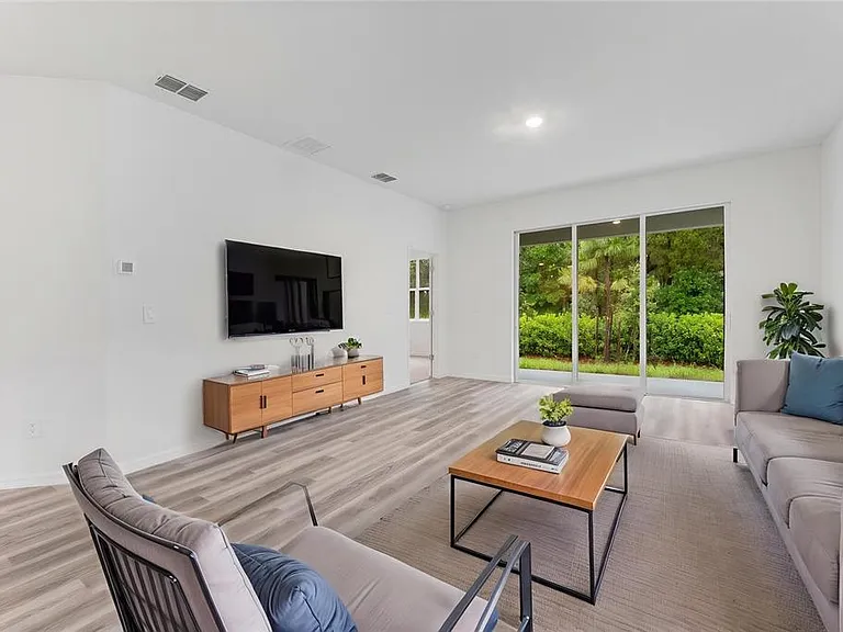 31351 Paper Birch St — Photo 4