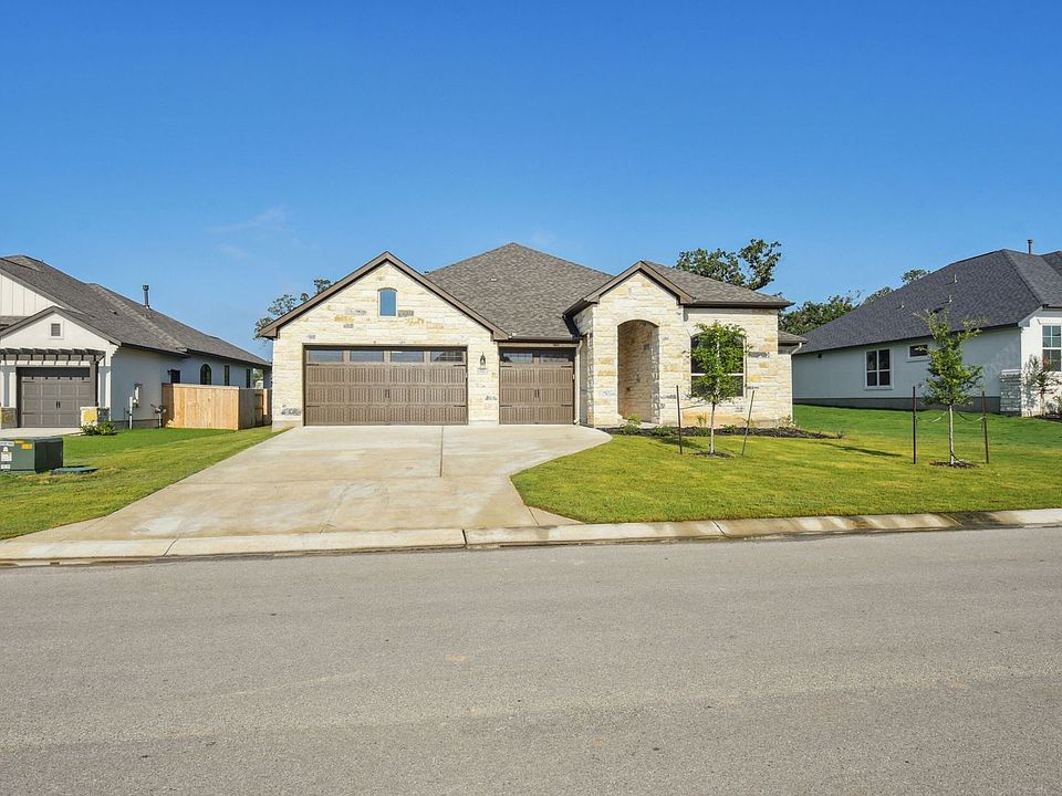 1st image of 122 Gaston Dr