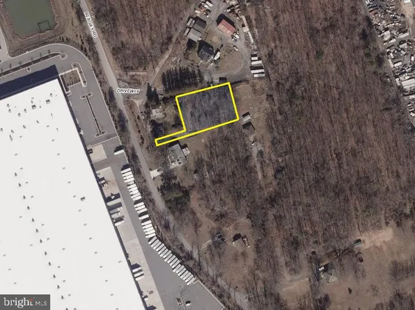 Bengies Rd, Middle River, MD 21220