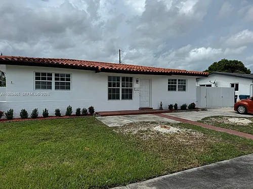 3340 SW 94th Pl Photo 1
