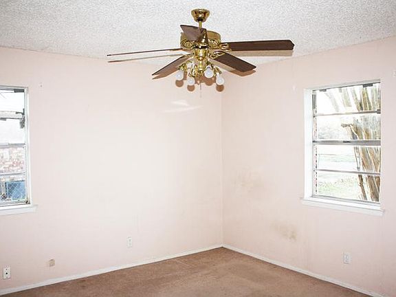 bed room 1