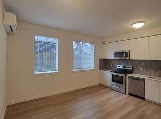 5855 SE 72nd Ave #102, Portland, OR 97206