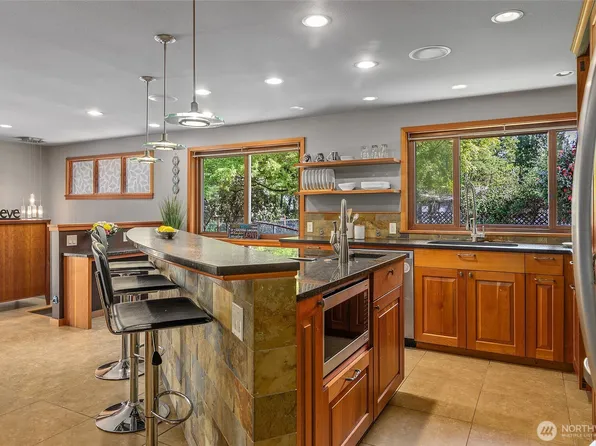 18009 Bellflower Road, Bothell, WA 98012