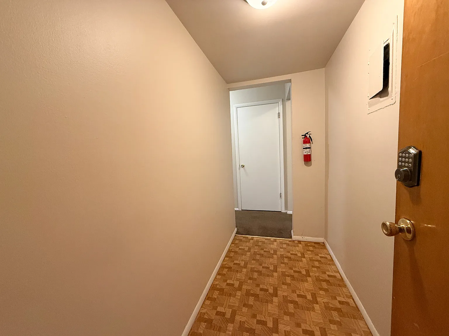 2 bed, 650 sqft, $1,100 — Photo 4