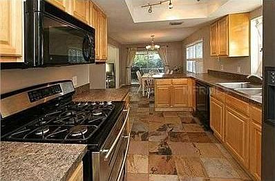 3rd image of 203 Lochinvar Dr