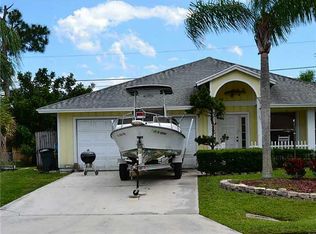 1724 SE Washington St, Stuart, FL 34997