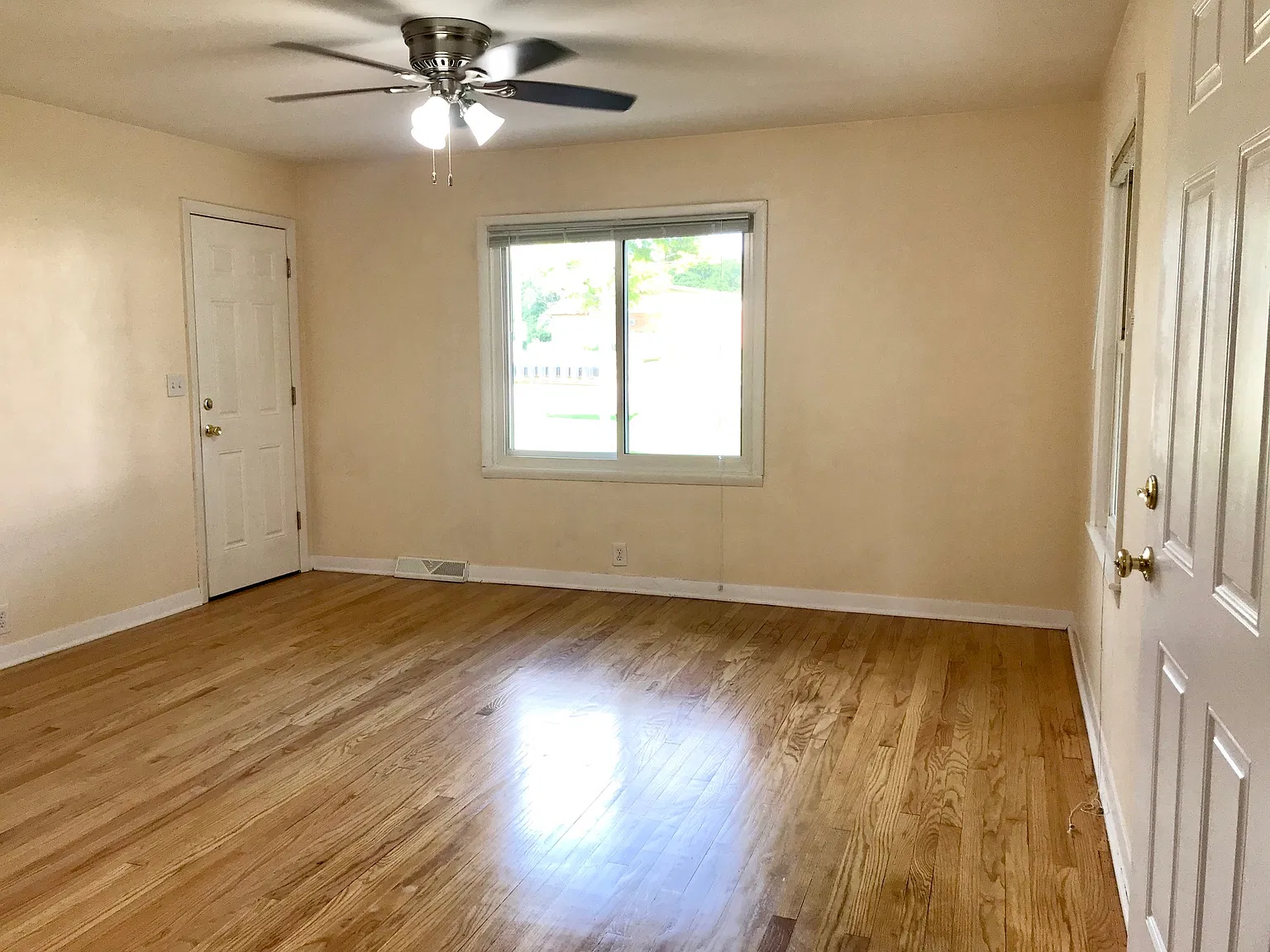 1 bed, 500 sqft, $960 — Photo 2