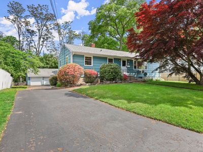 64 Papermill Ln, Fairfield, CT, 06824
