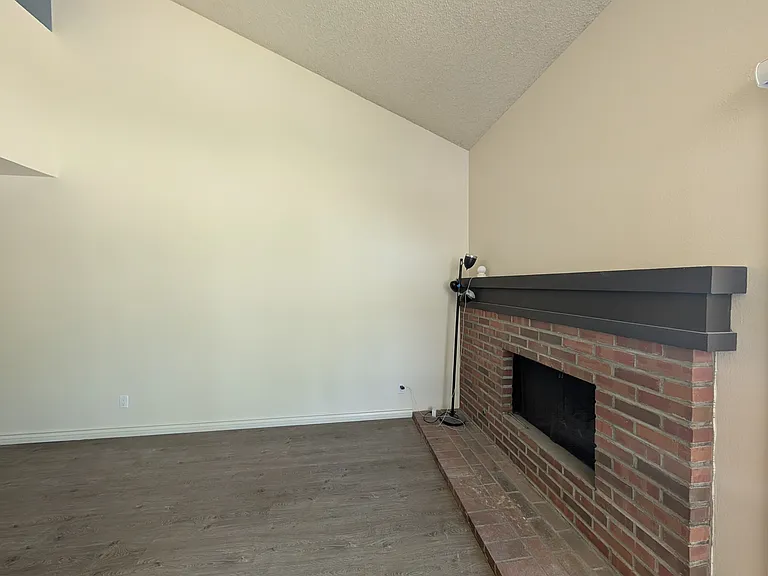 1419 Poseidon — Photo 8