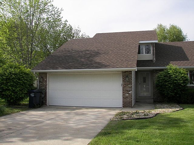 1st image of 323 Vista Ct Unit E