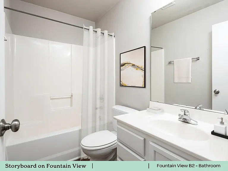 Storyboard on Fountain View — Photo 21