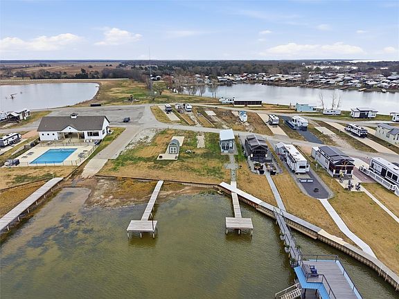 5th image of 5224 Waterfront Rd