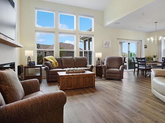 3rd image of 1391 Bluestem TRAIL