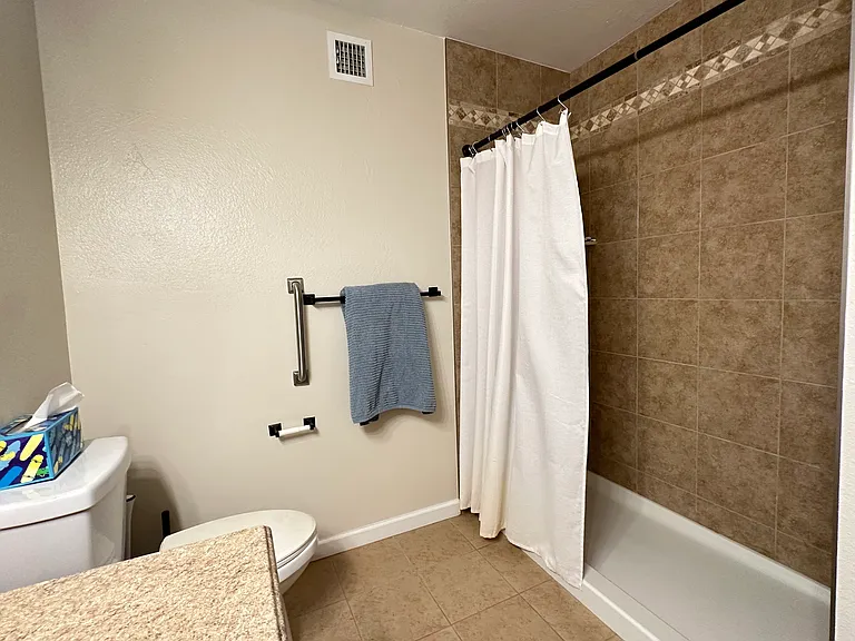 2802 E Dahlia Dr — Photo 17